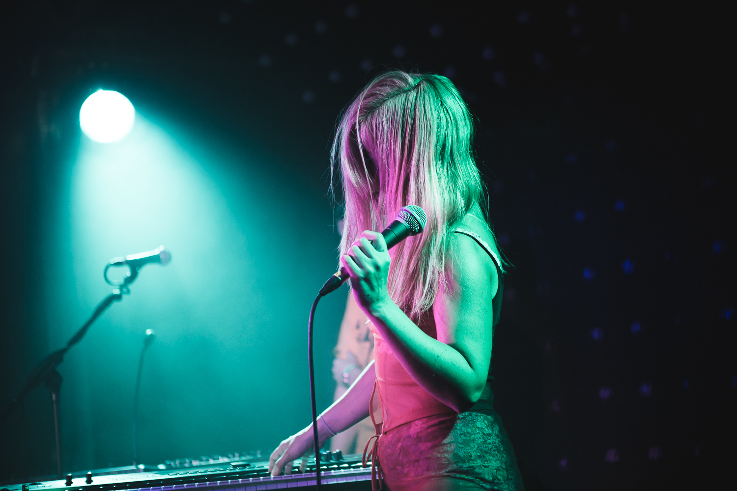 Nite Jewel Camden Assembly London 070917 Wunmi Onibudo 15