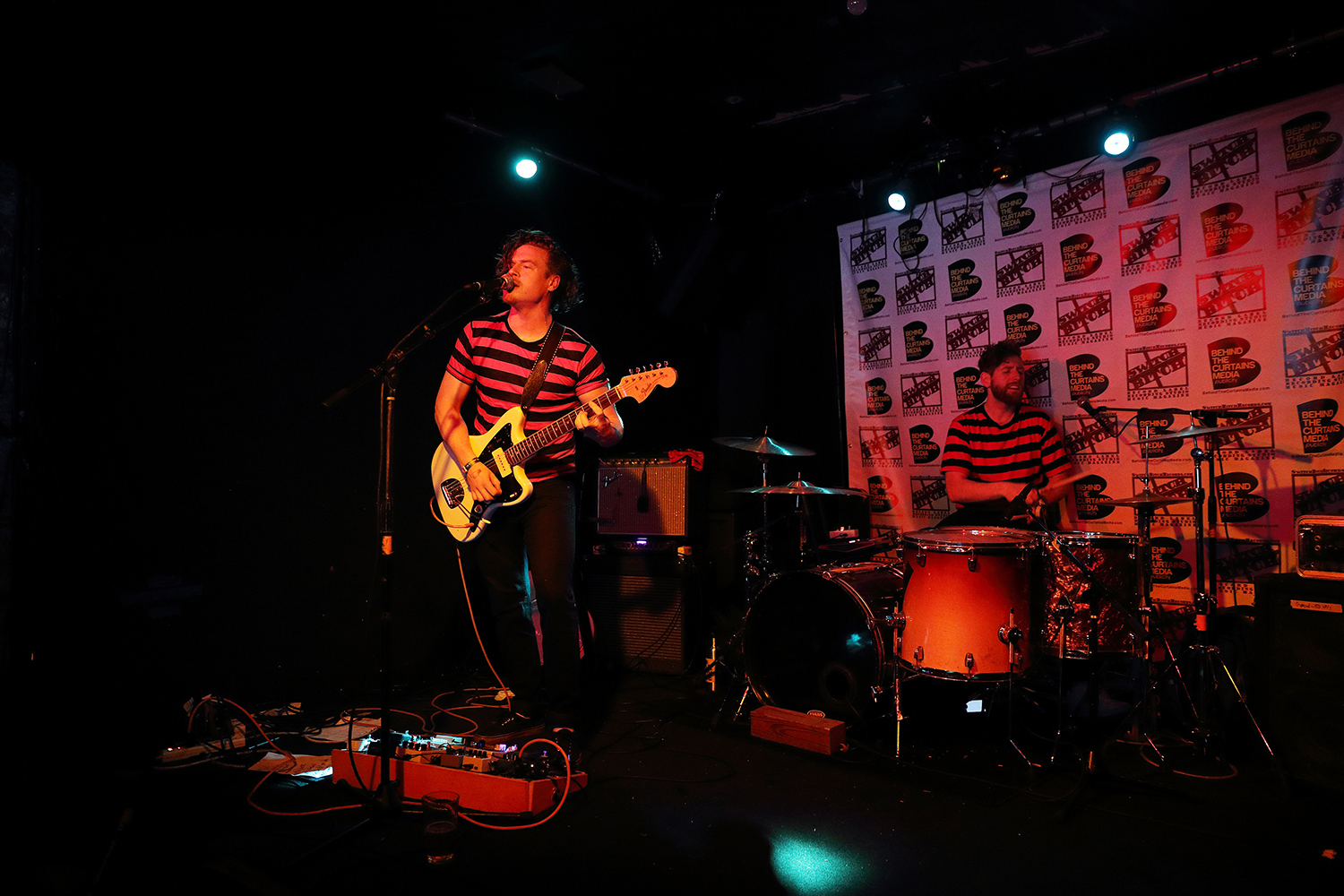 The falling birds northsidebk17 bc01