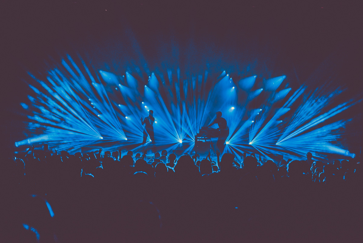 Sylvan Esso Fox Theater Oakland 082217 Erika Reinsel 21