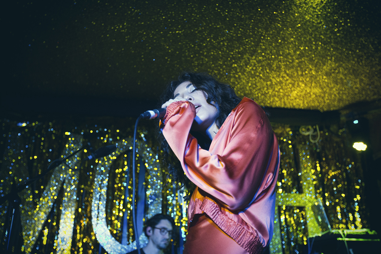 Tei Shi 18 Moth Club 01 03 17 Chris Almeida