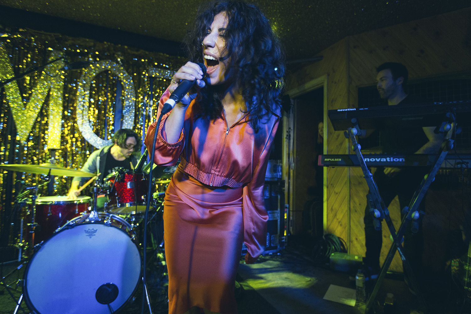 Tei Shi 20 Moth Club 01 03 17 Chris Almeida