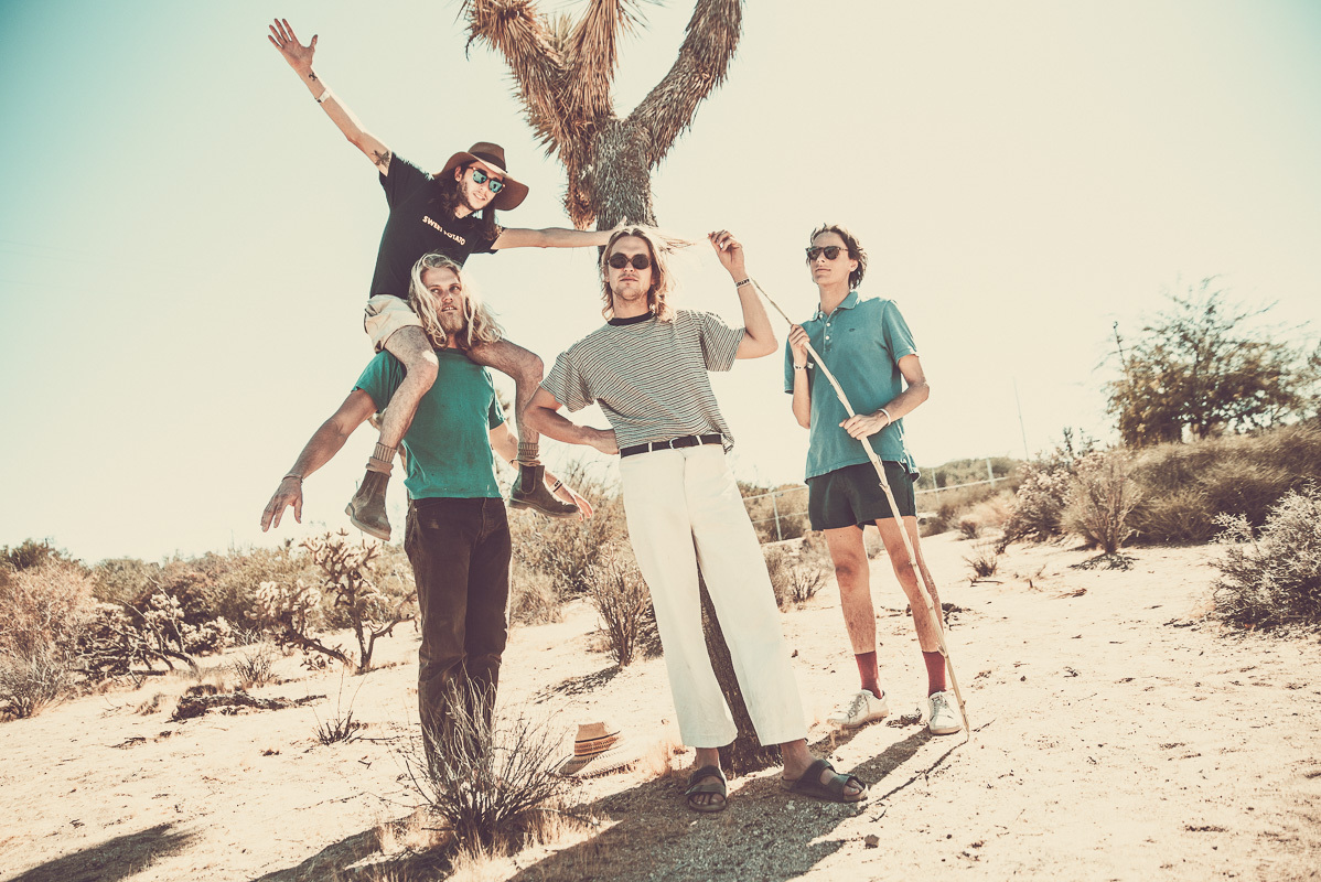 The Babe Rainbow 2 Desert Daze Institute Of Mentalphysics Joshua Tree 10 13 15 17 Erika Reinsel 31