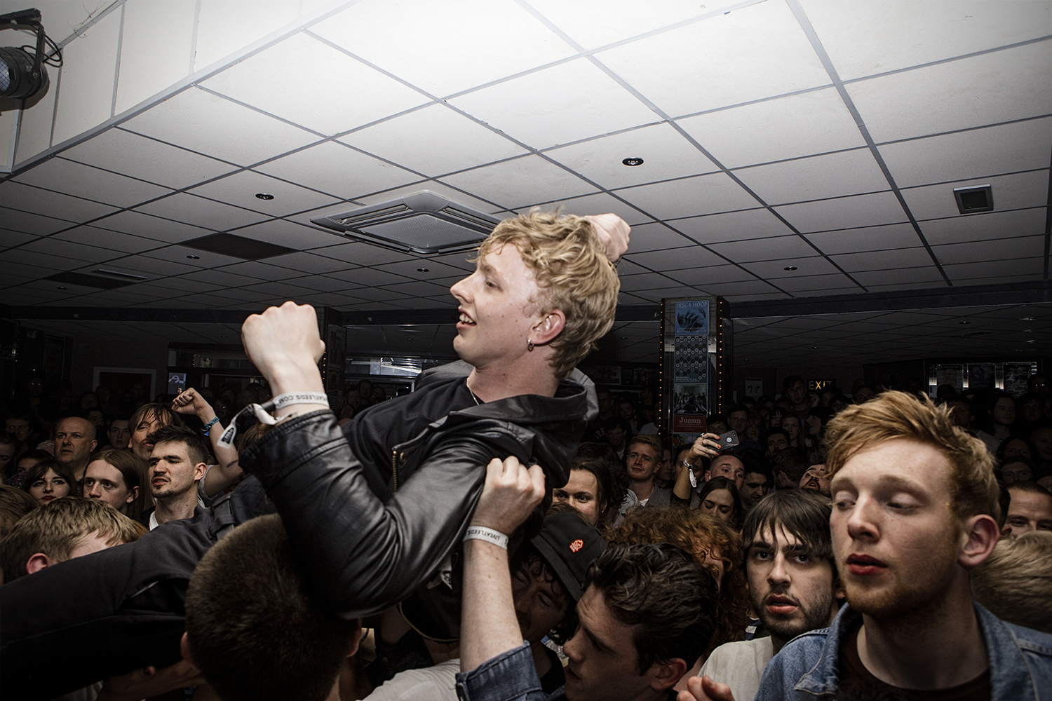 LAT Crowdsurf 2 Leeds 29 03 17 Chris Almeida