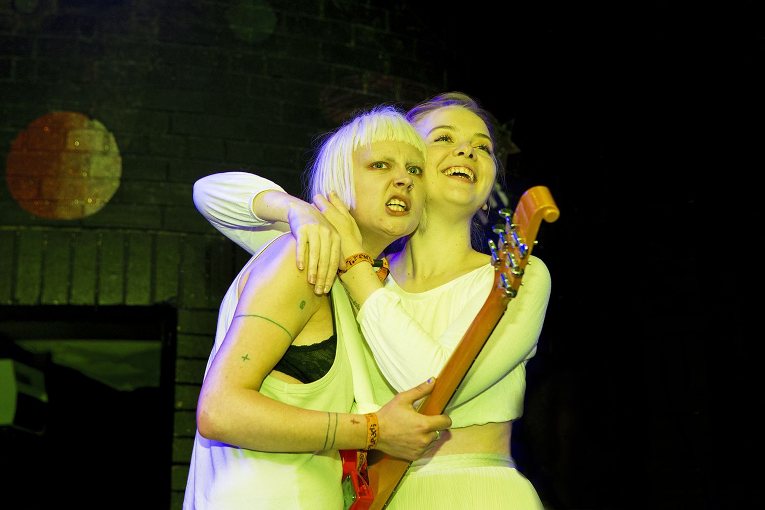 LAT Dream Wife 1 Leeds 29 03 17 Chris Almeida