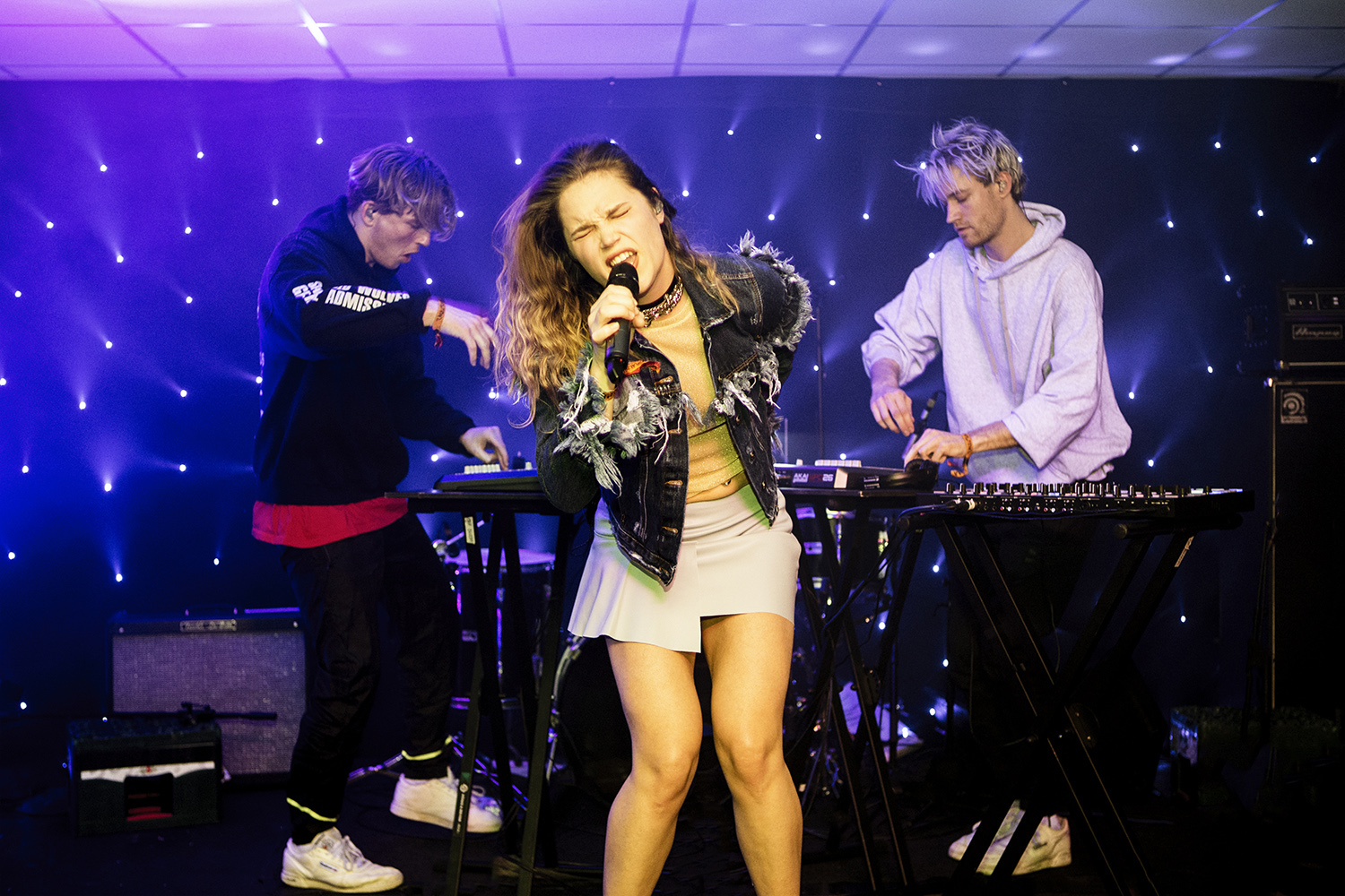 LAT Off Bloom 222233