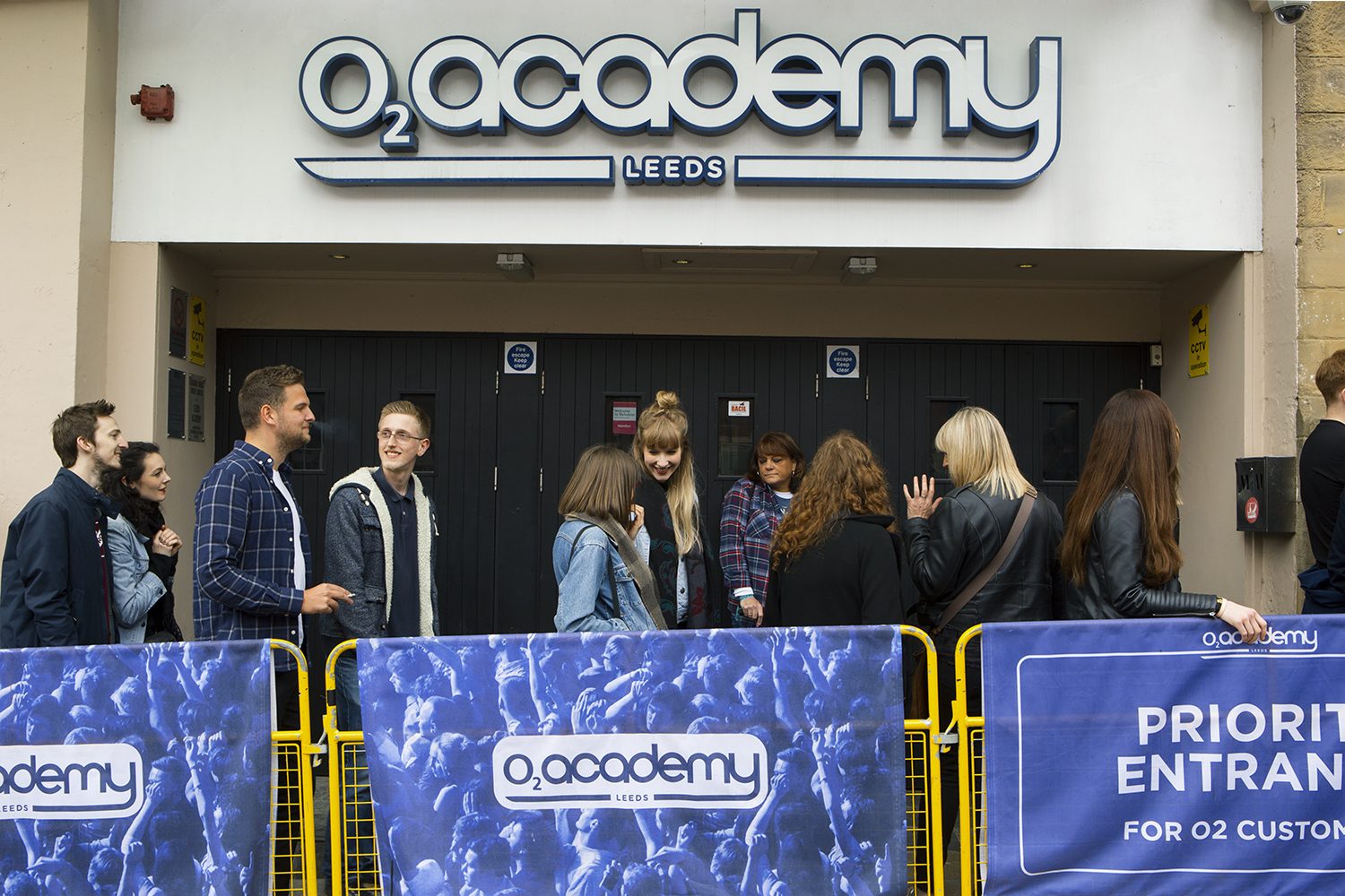 LAT Queue Leeds 29 03 17 Chris Almeida