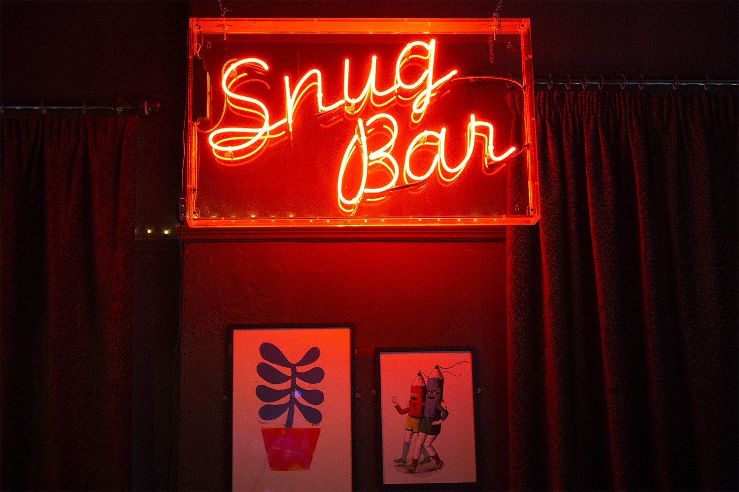 LAT Snug Neon Leeds 29 03 17 Chris Almeida