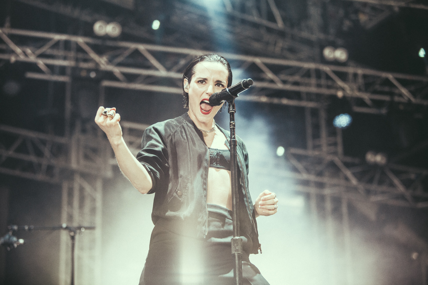 NOS Alive 060717 Photoby Kimberley Ross jpg 44 SAVAGES
