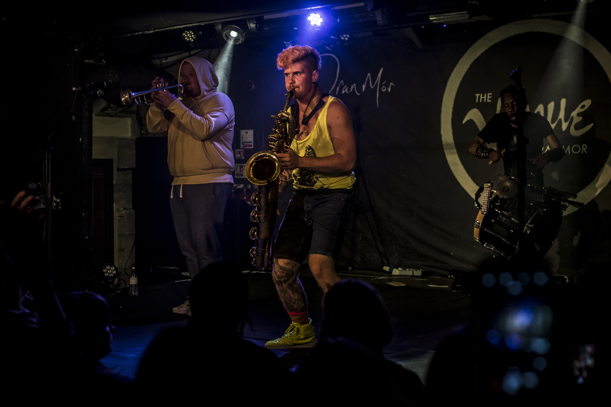 20 Too Many Zooz Oran Mor 17 08 2017