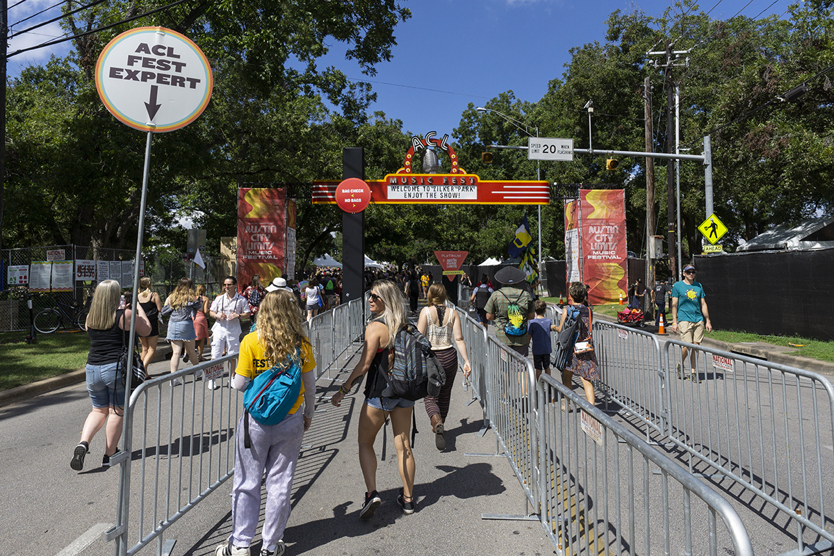 Crowd ACL Fest Oct5 2018 by Andy Pareti 002