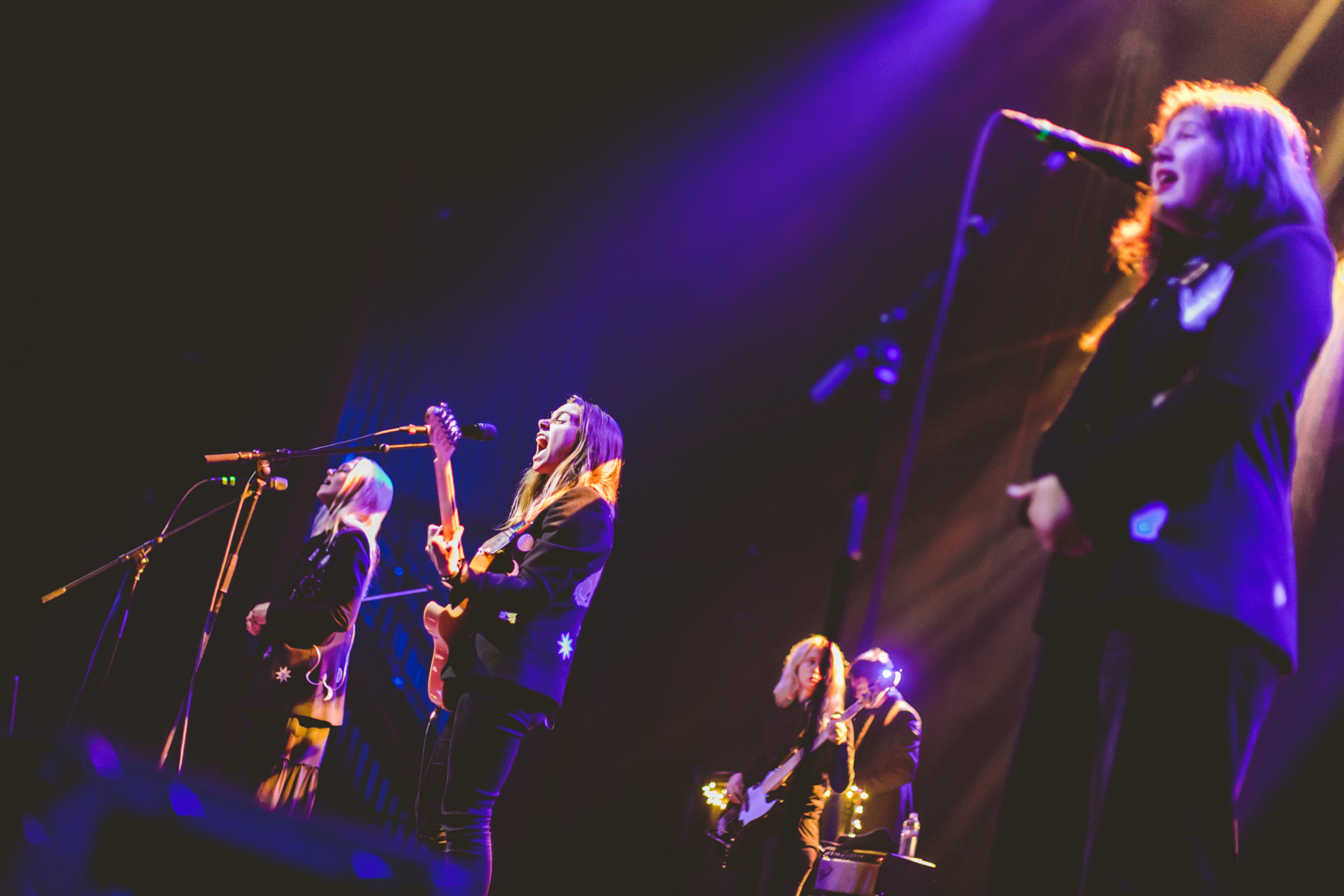 Boygenius Fox Theatre in oakland 181127 by Ian Young 18