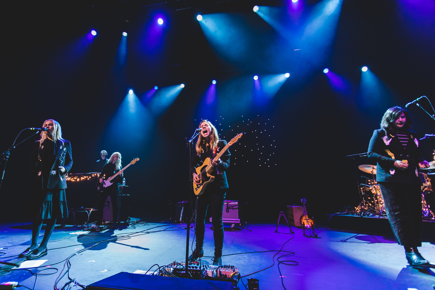 Boygenius Fox Theatre in oakland 181127 by Ian Young 19