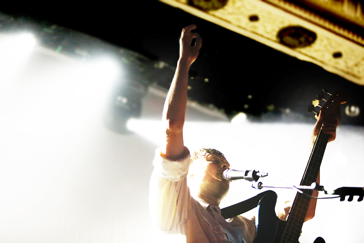 The Line of Best Fit Django Django by Kirstie Shanley in Chicago at The Metro October 5th 2018 12