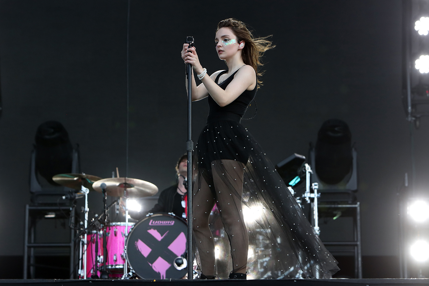 Chvrches gb2018 bc