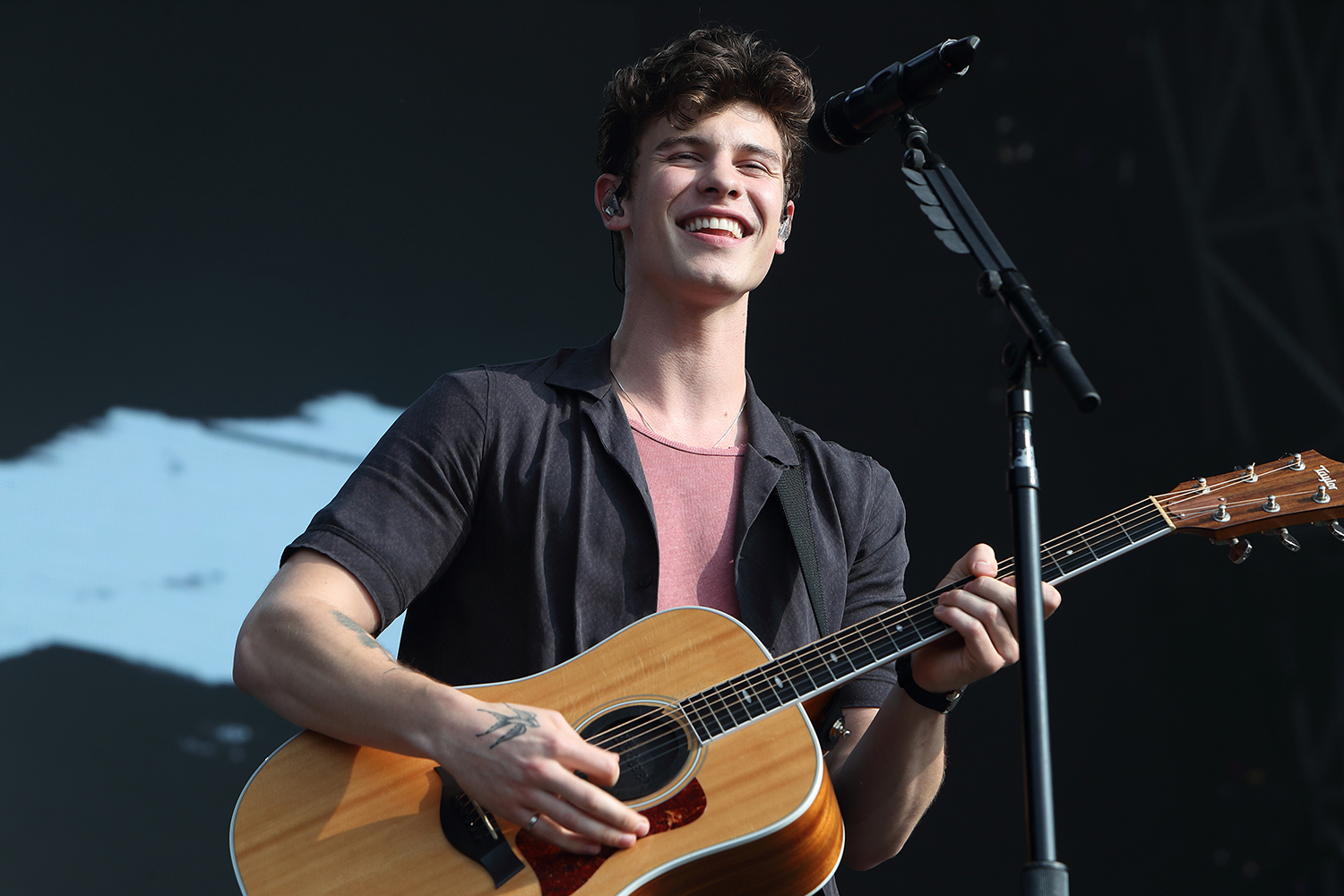 Shawn mendes gb2018 bc