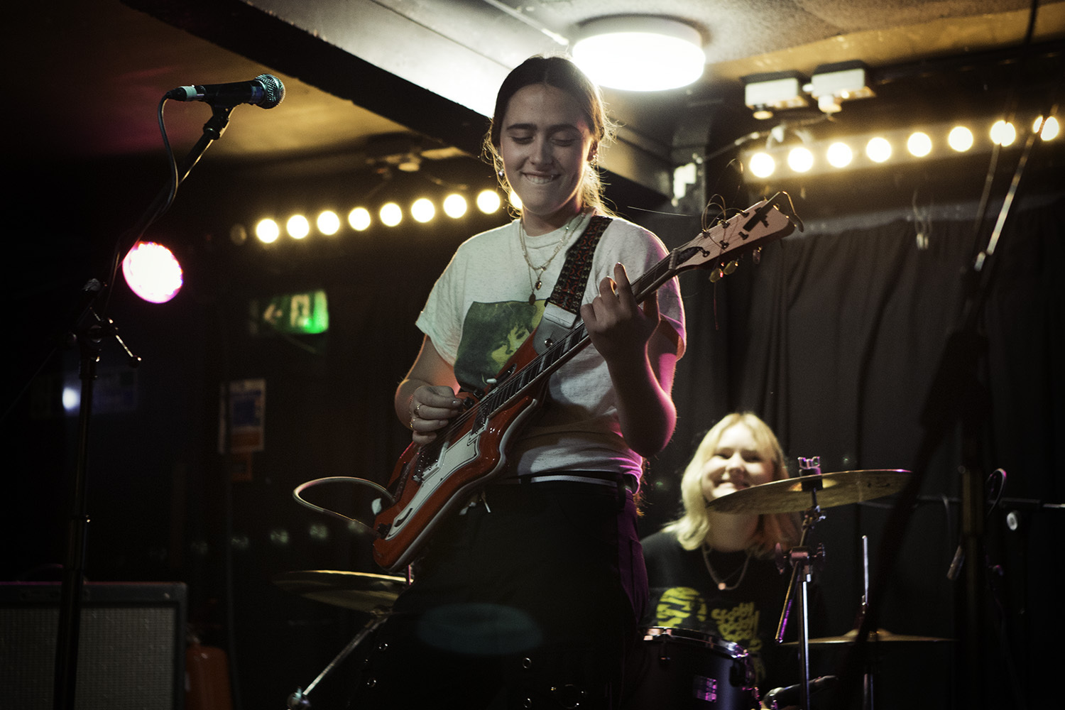 Hinds 26 Sebright Arms London 29 01 18 Chris Almeida