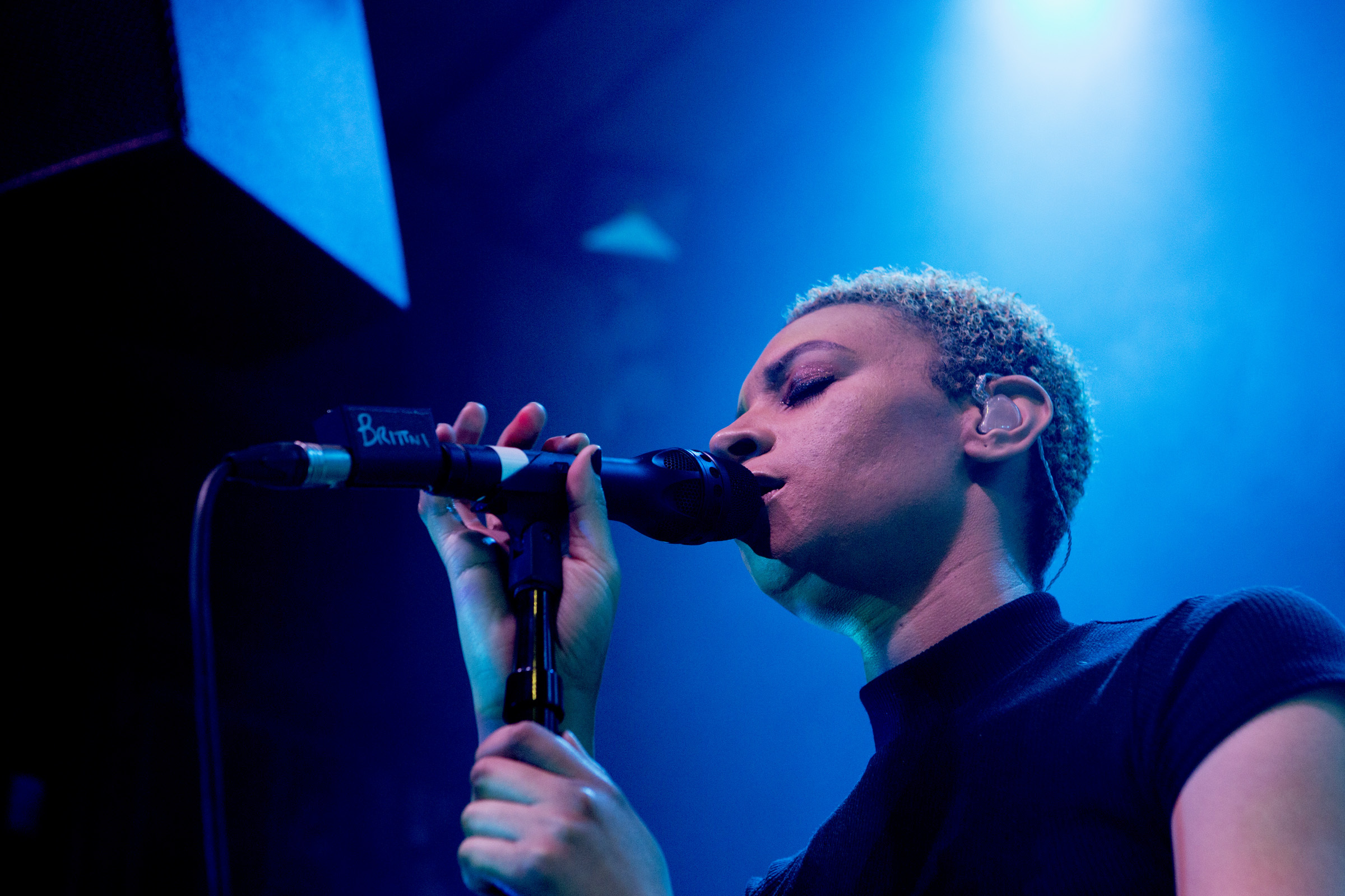 Leon Bridges Jazz Cafe London 9 04 18 7 C Photo by Quetzal Maucci0011