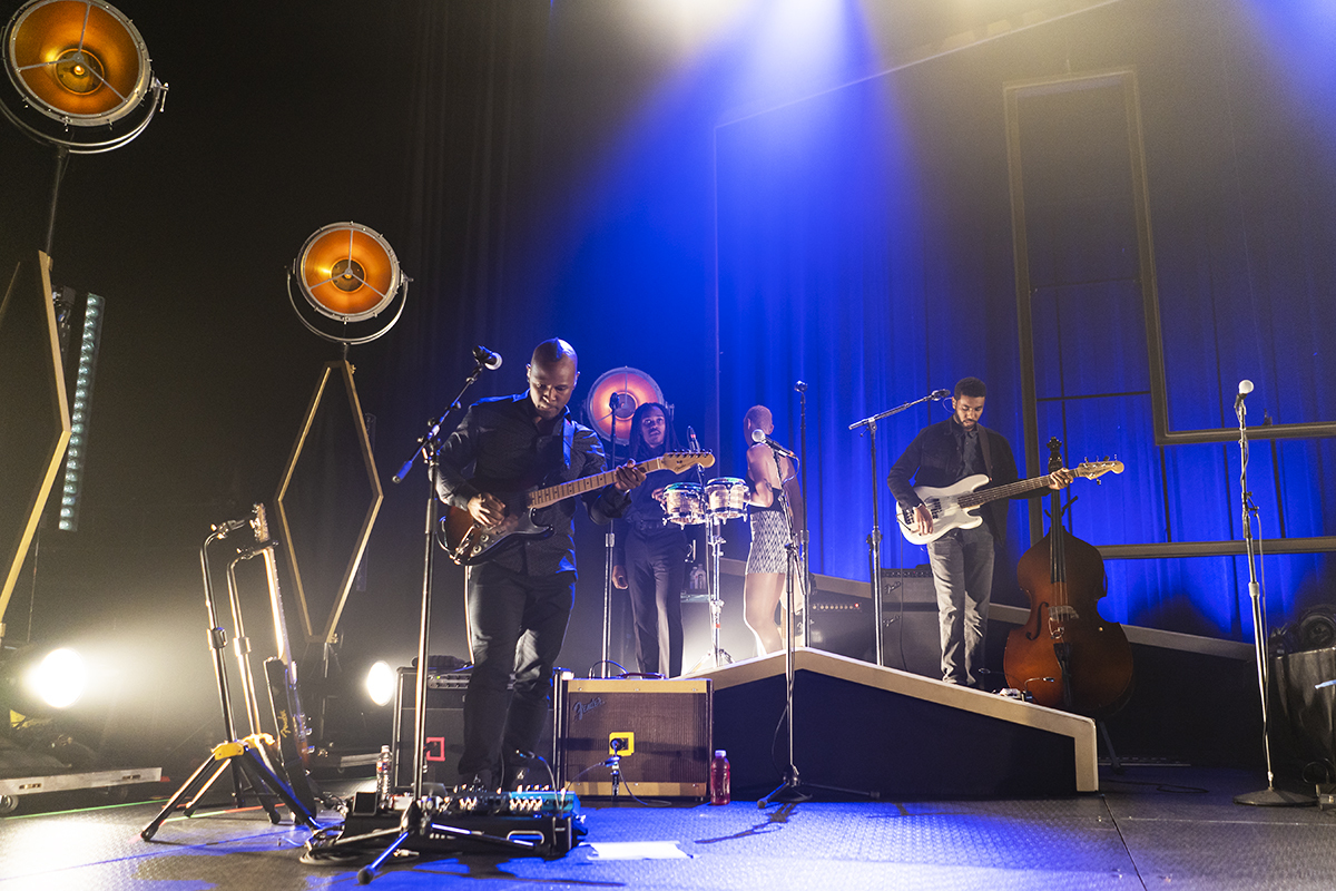 Leon Bridges ACL Live Sept2 2018 by Andy Pareti 010