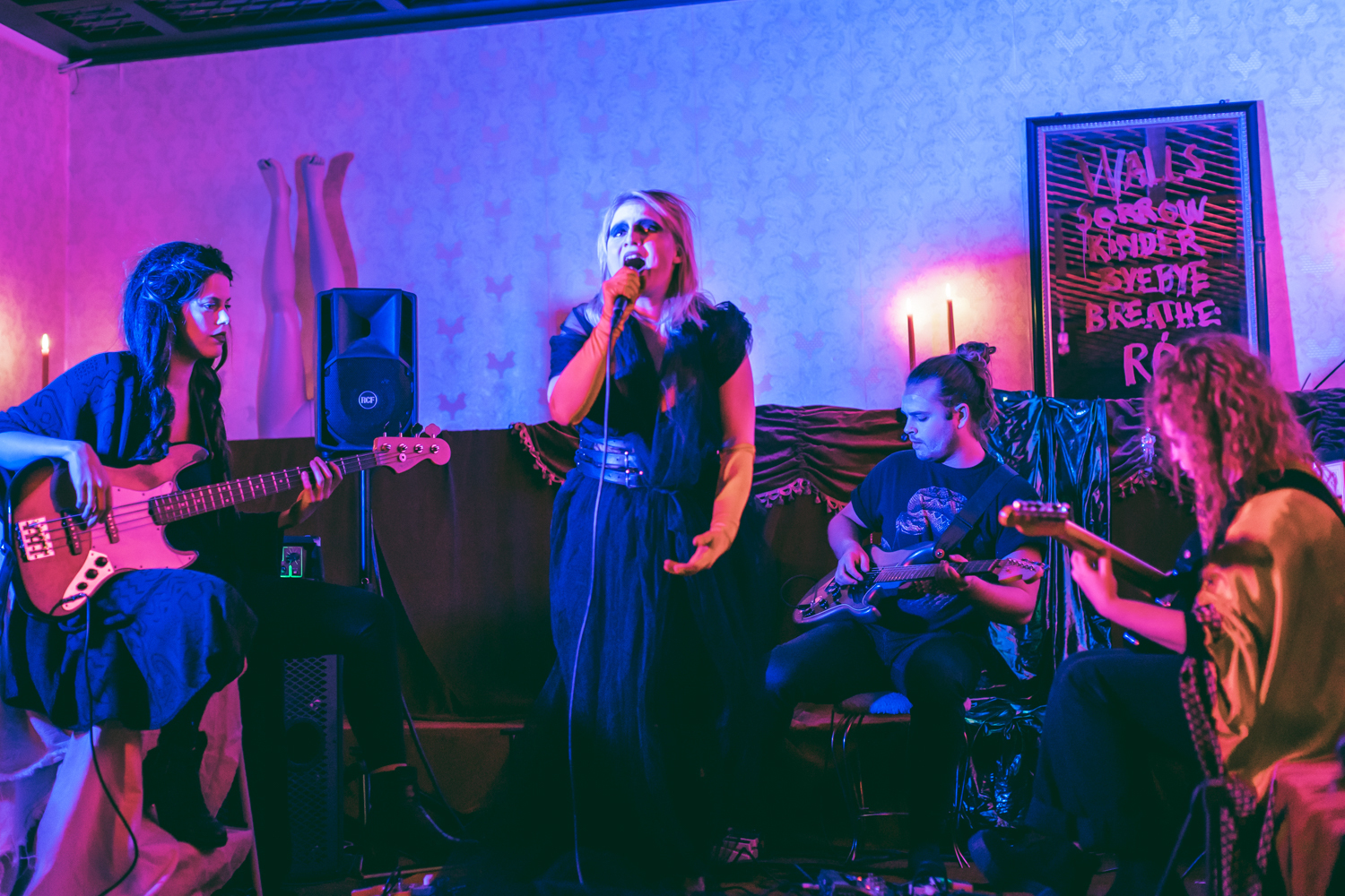 Mammut at Iceland Airwaves 2018 by Ian Young 03