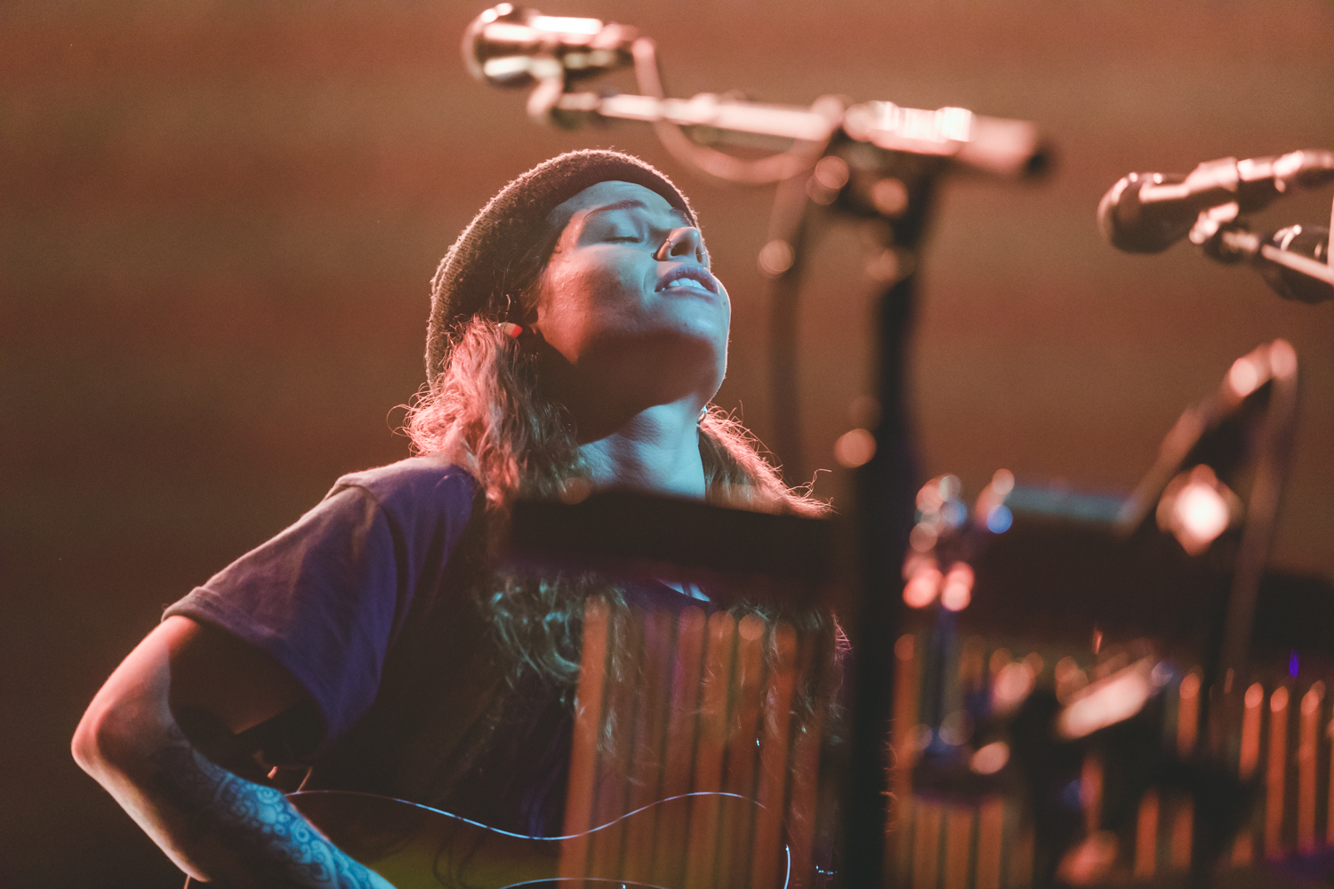 Tash Sultana at the Fox Theatre in Oakland 181129 by Ian Young 13