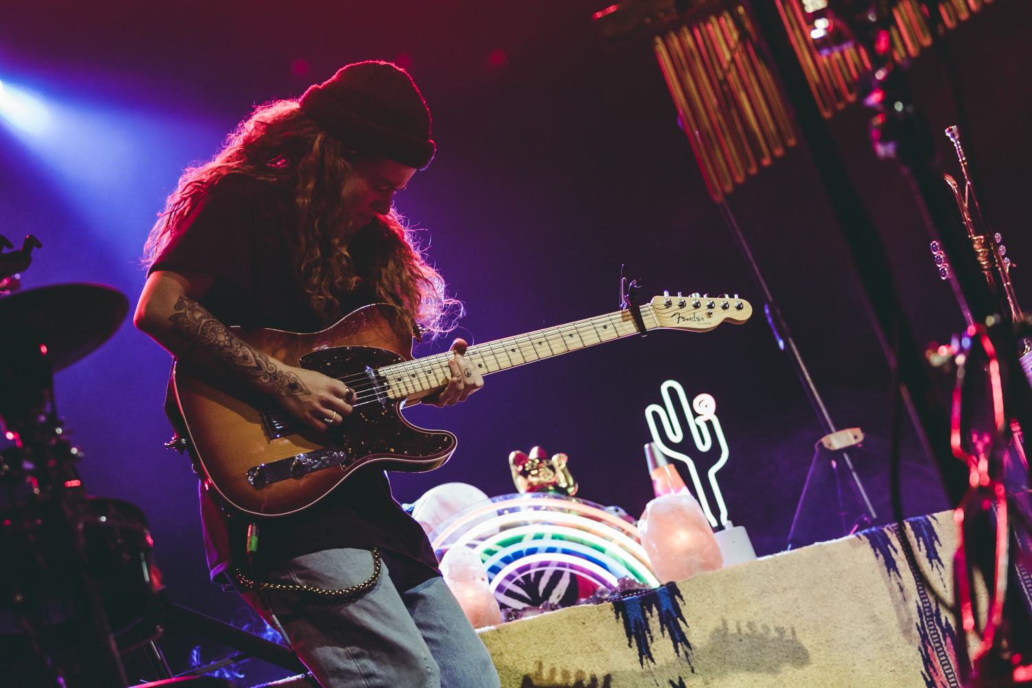 Tash Sultana at the Fox Theatre in Oakland 181129 by Ian Young 16