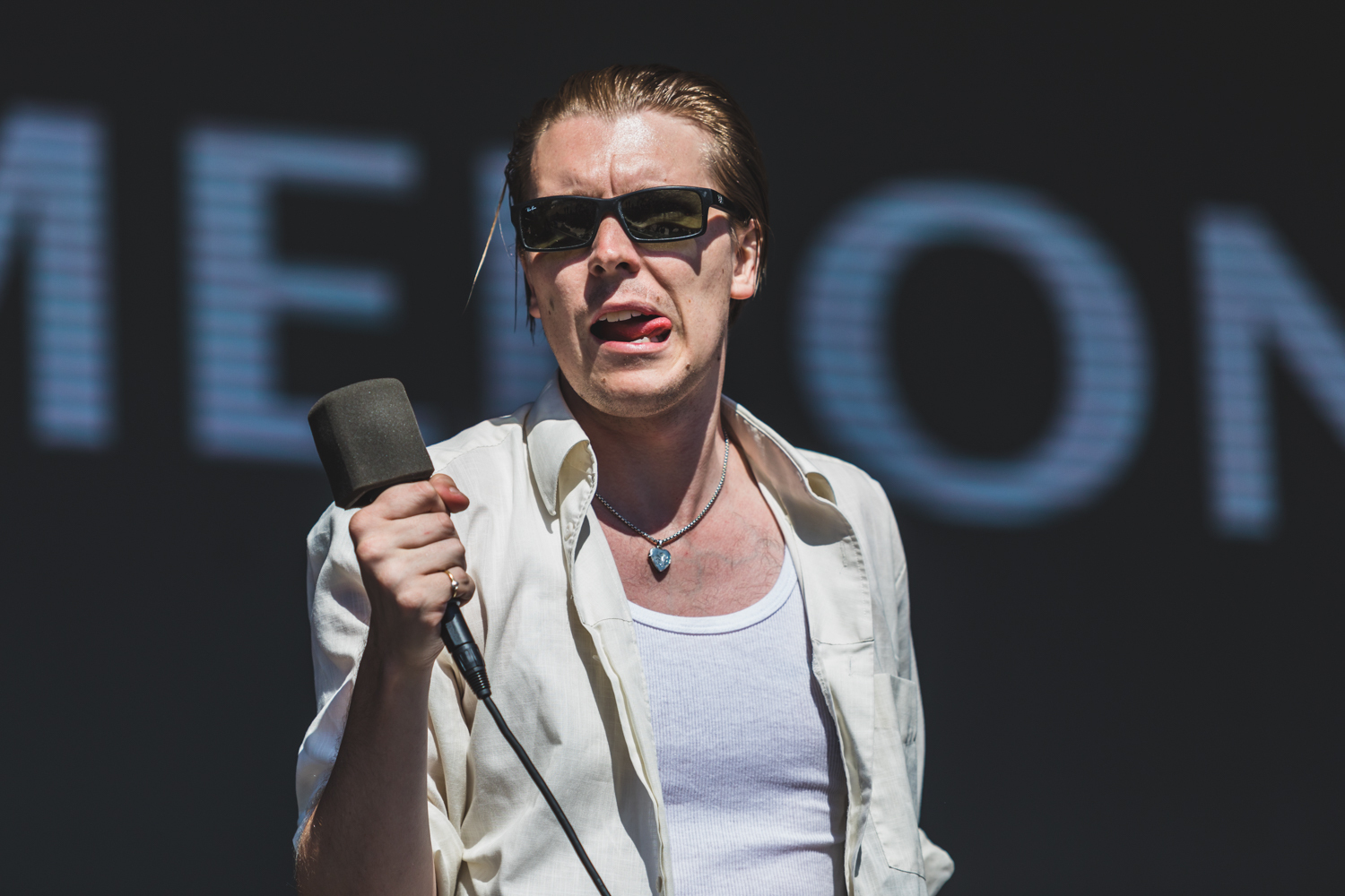 Alex Cameron Treasure Island Music Festival2018 by Ian Young 01