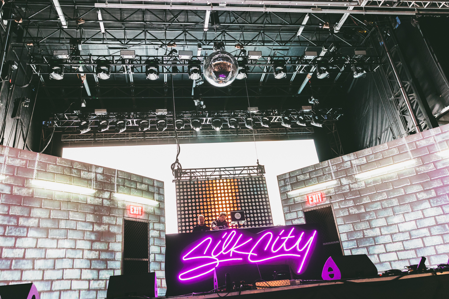 Silk City Treasure Island Music Festival2018 by Ian Young 03