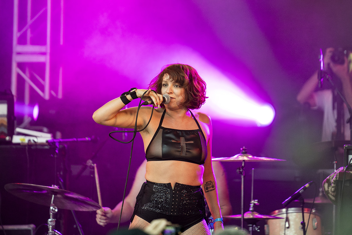 A Giant Dog Levitation Fest 042618 Andy Pareti 2