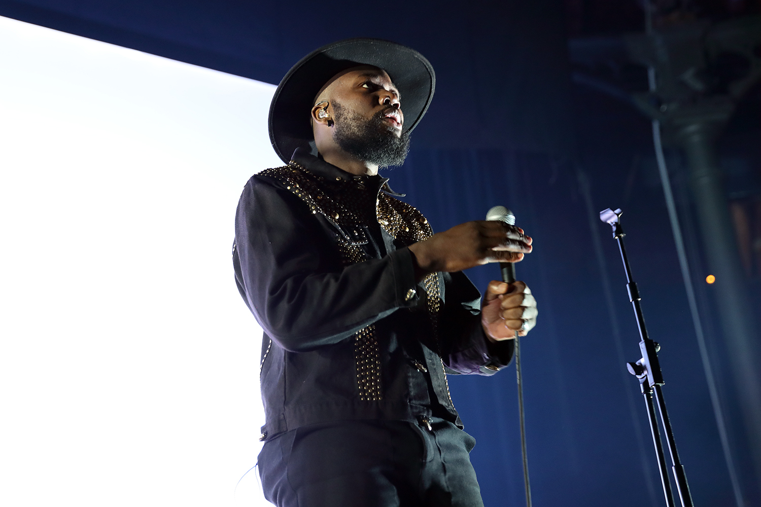 Young fathers rdn317 bc09