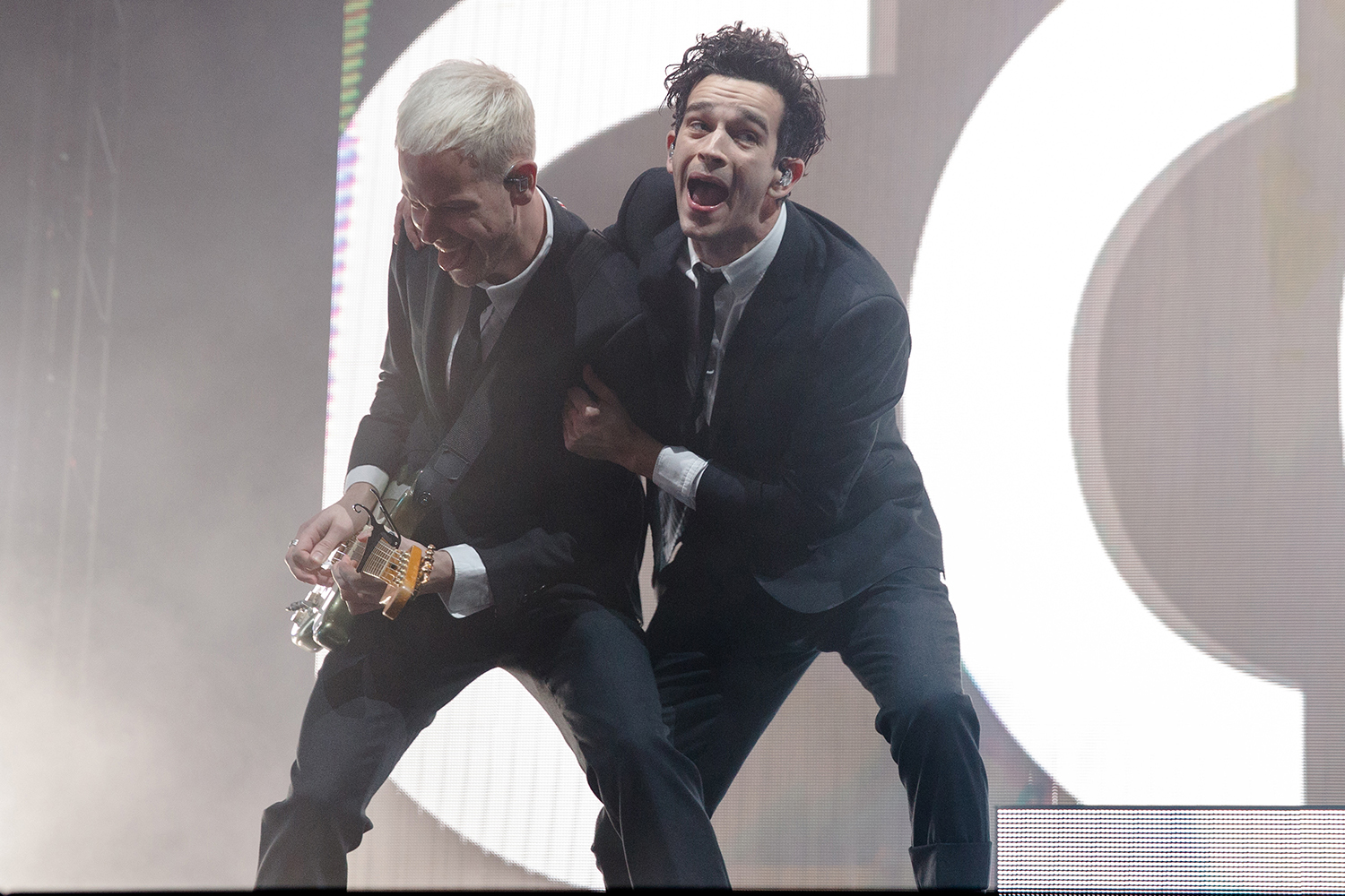 The 1975 o2 180119 burakcingi03