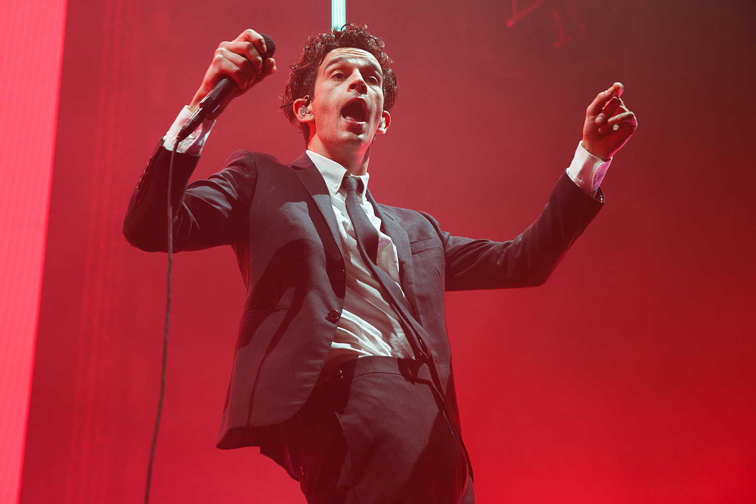 The 1975 o2 180119 burakcingi11