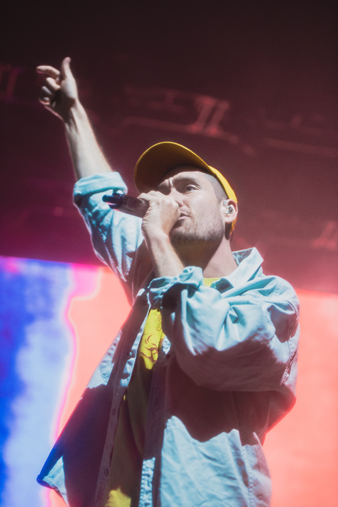 Bastille 9 24 19 Hulu Theatre Joyce Jude 1