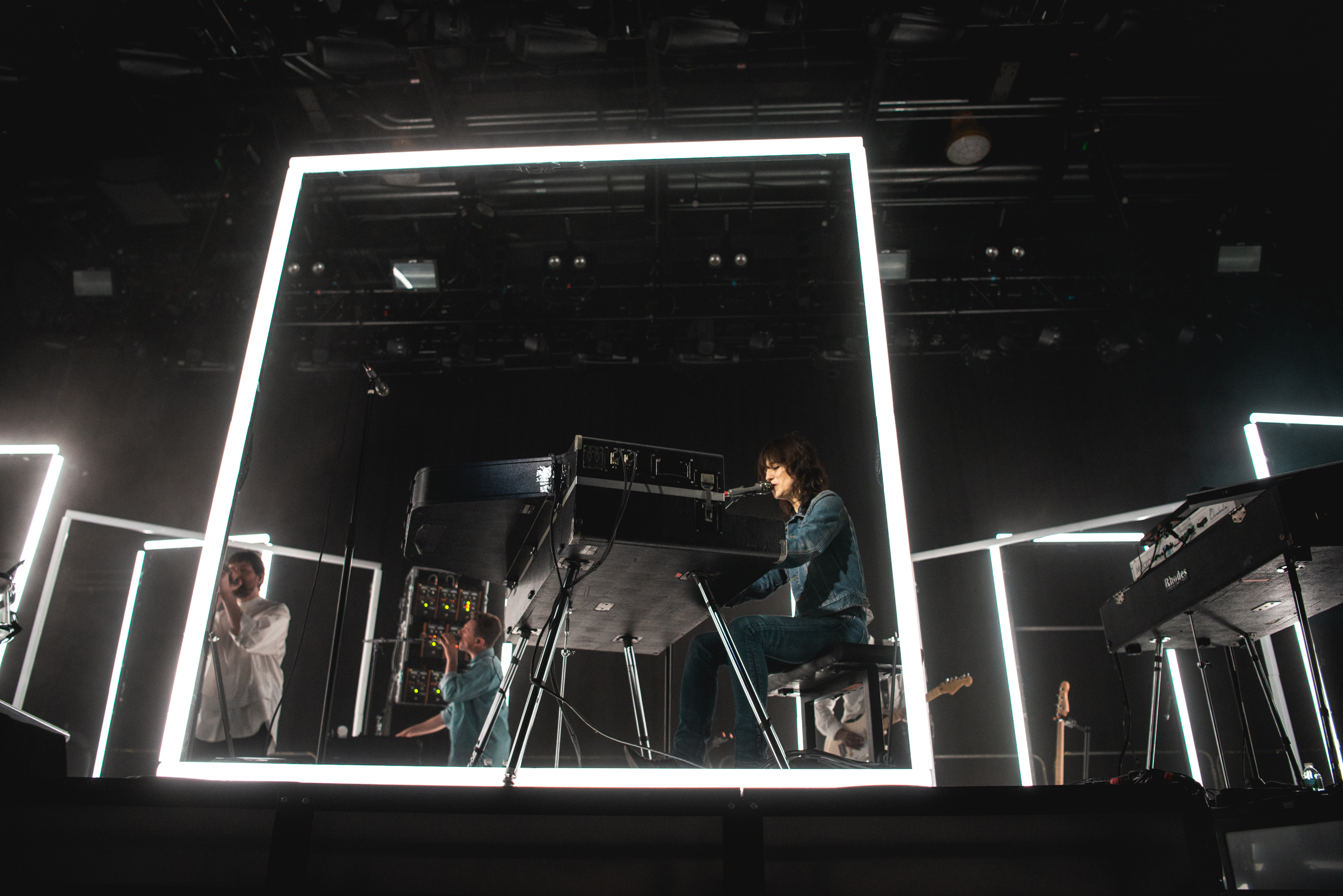 Charlotte Gainsbourg Brooklyn Steel NYC 4 09 19 Julia Drummond DSC 1027 2