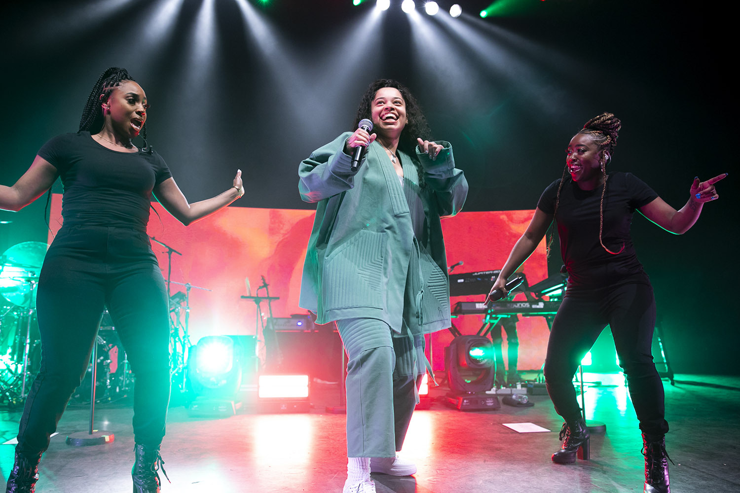 Ella Mai O2 Shepherds Bush Empire London 10 01 19 Photo by Chloe Newman 15