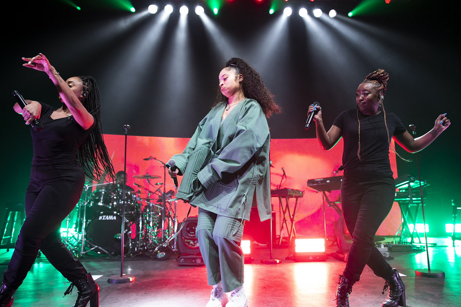 Ella Mai O2 Shepherds Bush Empire London 10 01 19 Photo by Chloe Newman 16