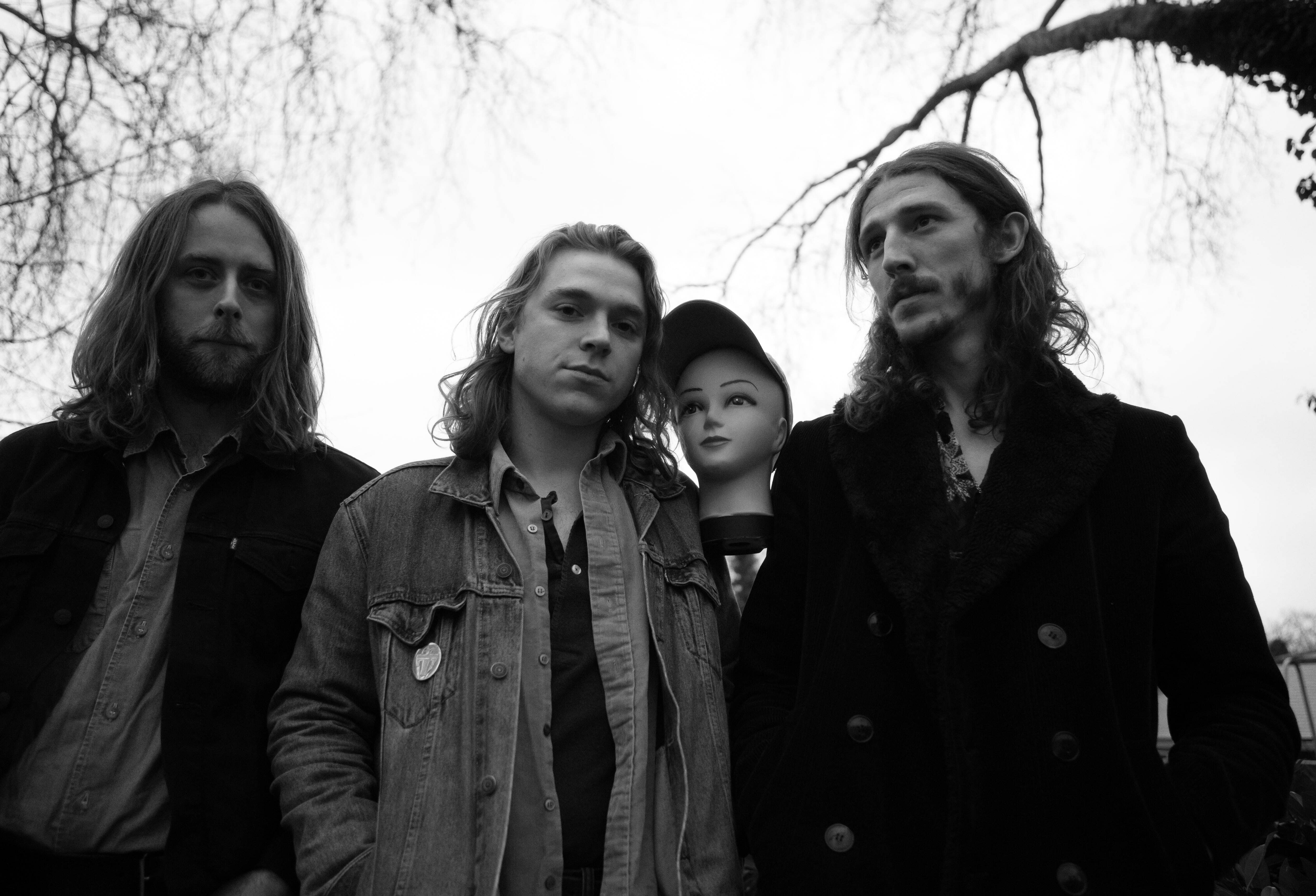 Demob Happy 10 London Chris Almeida copy copy min