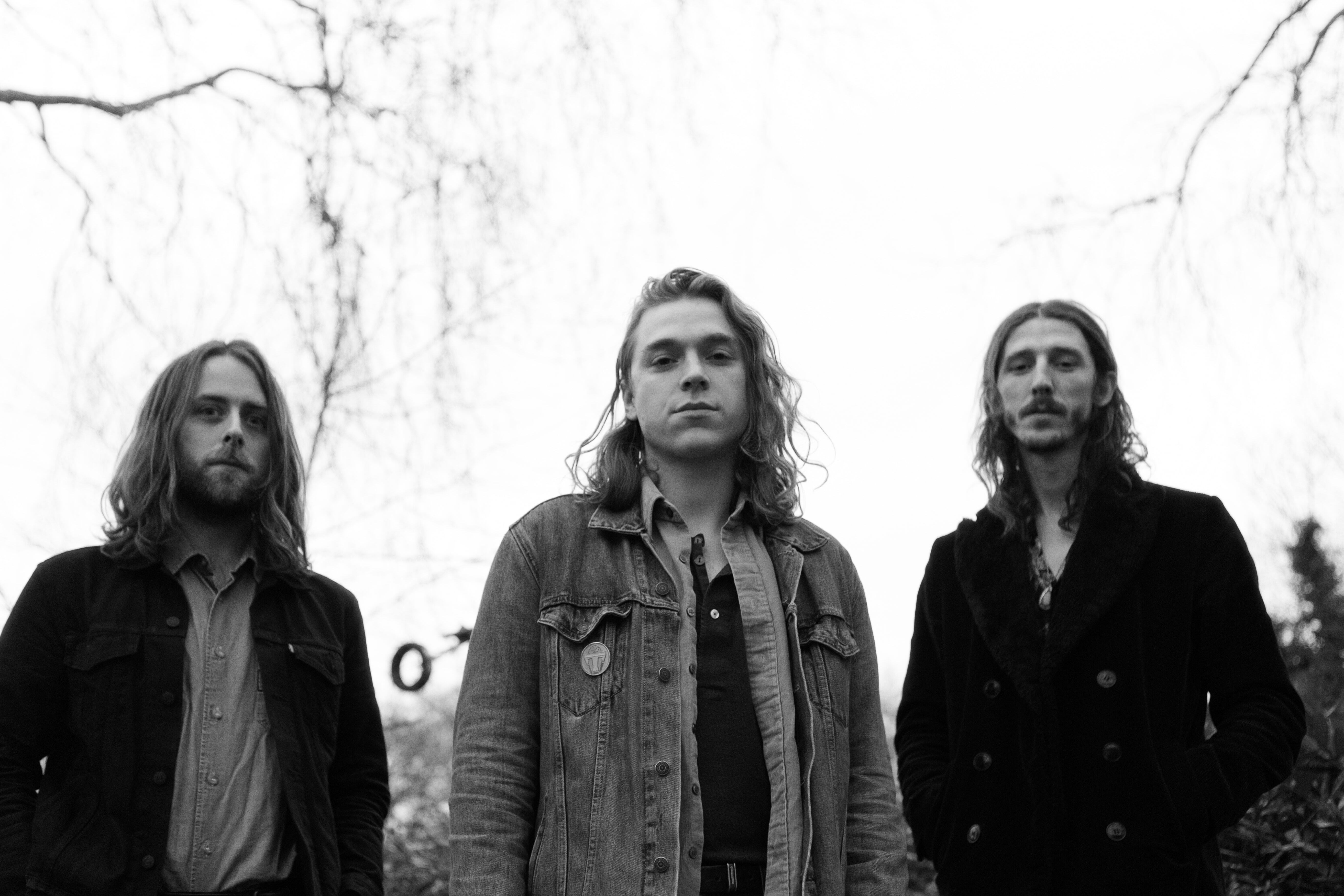 Demob Happy 4 London Chris Almeida copy copy min 1