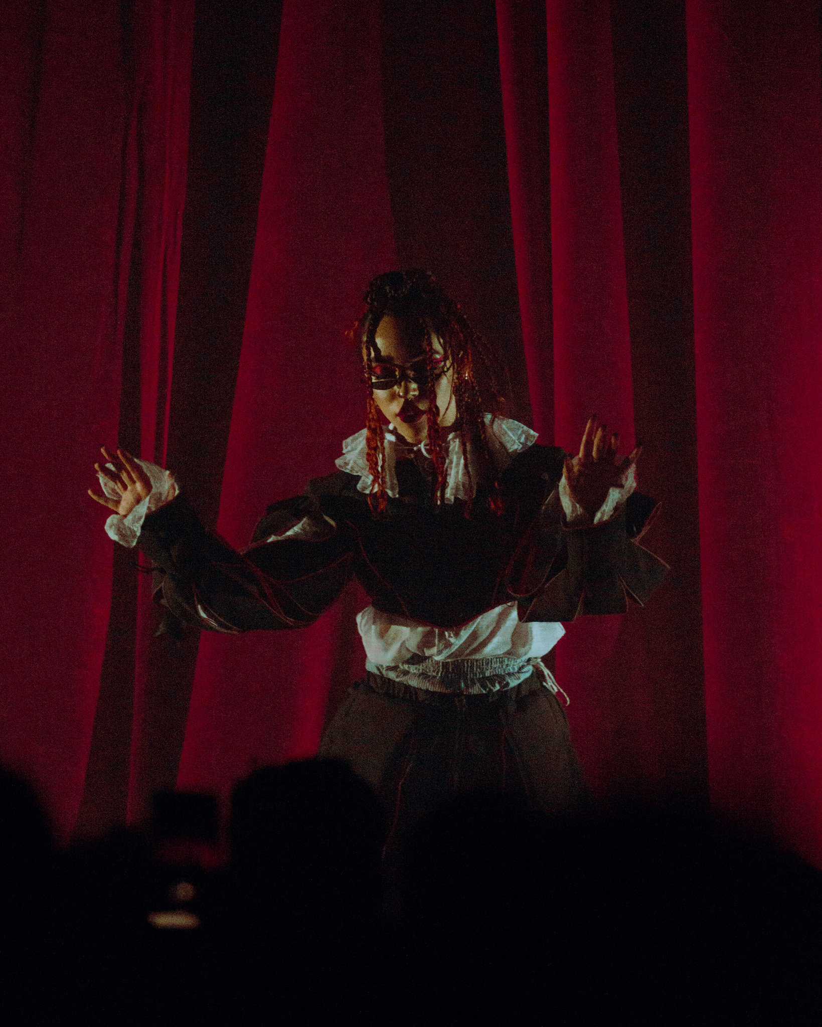 FKA Twigs Vogue Theatre Vancouver 110119 005