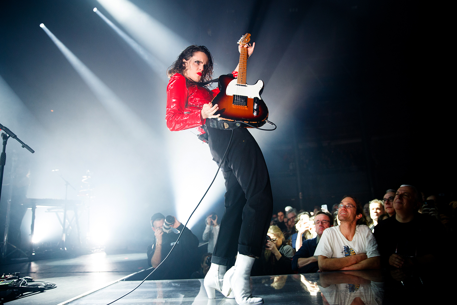 Anna calvi roundhouse 070219 burakcingi05