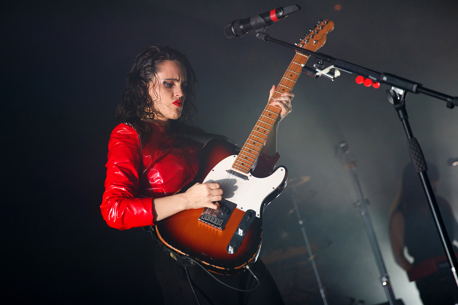 Anna calvi roundhouse 070219 burakcingi12