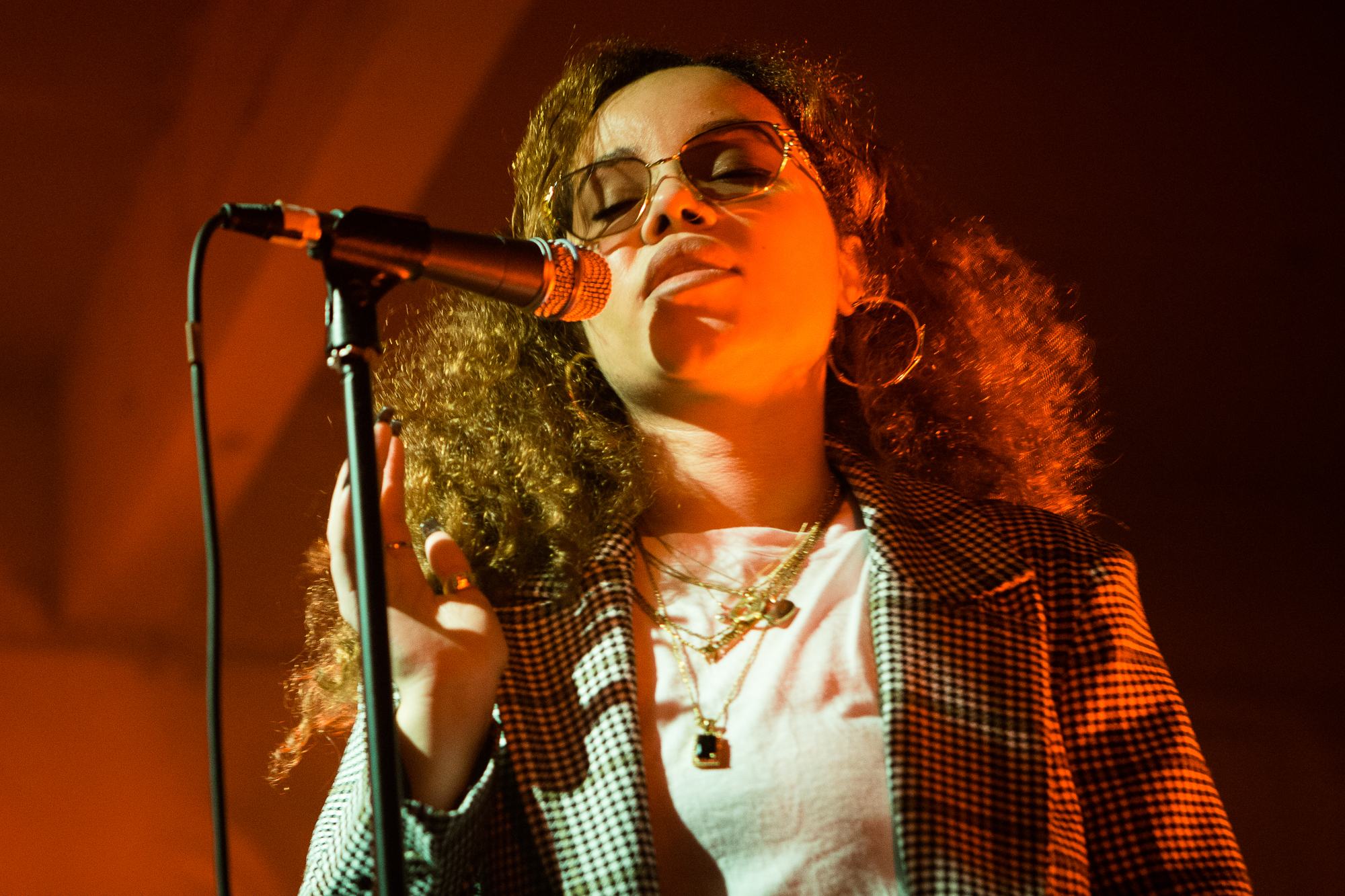 J Grrey 12 Hackney Chris Almeida