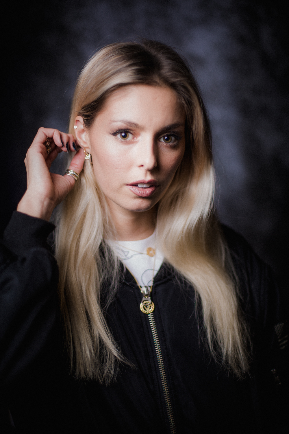 5 DF portraits Call me Loop