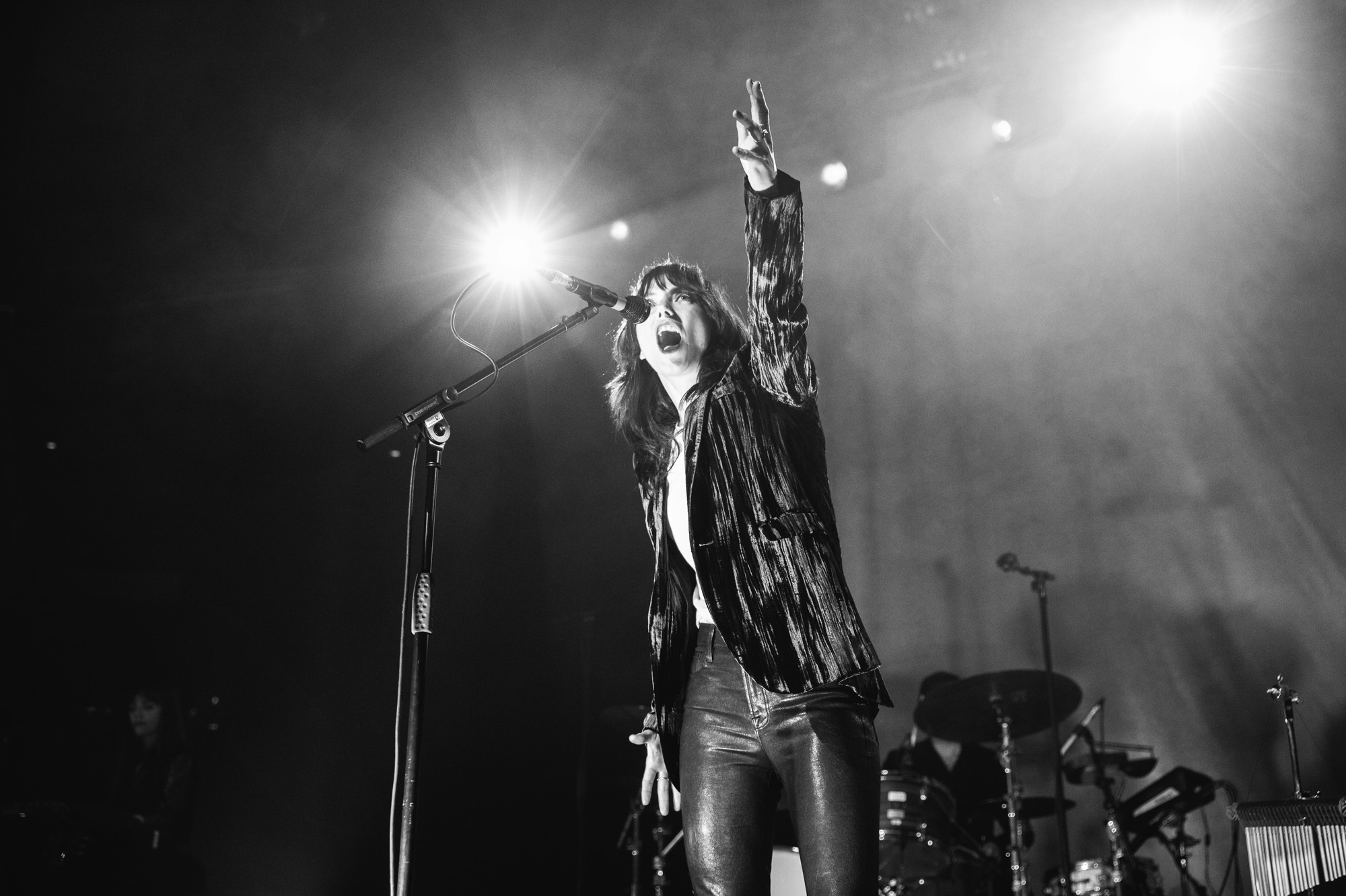 Sharonvanetten roundhouse macklon 8954