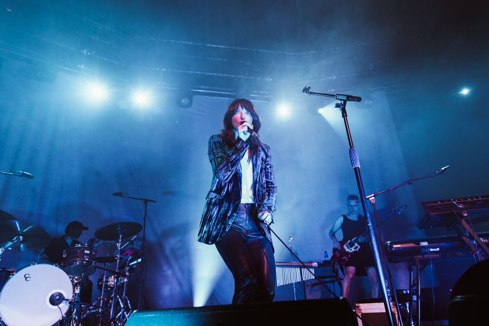 Sharonvanetten roundhouse macklon 9057