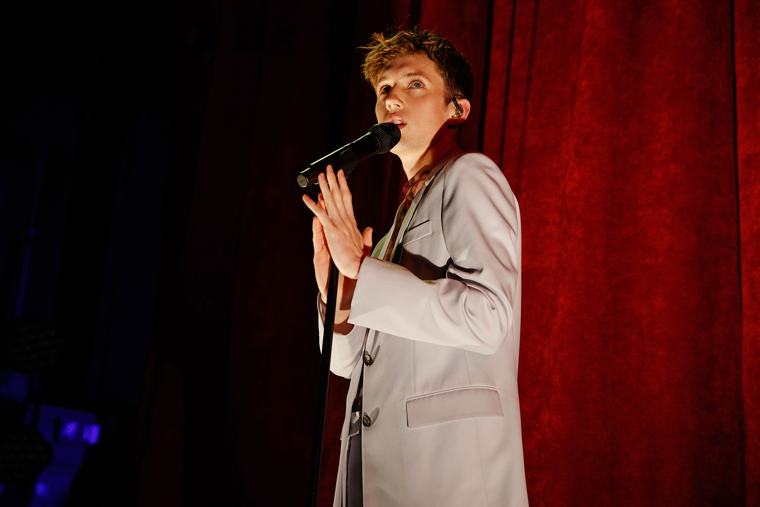 Troye sivan apollo 280219 burakcingi01