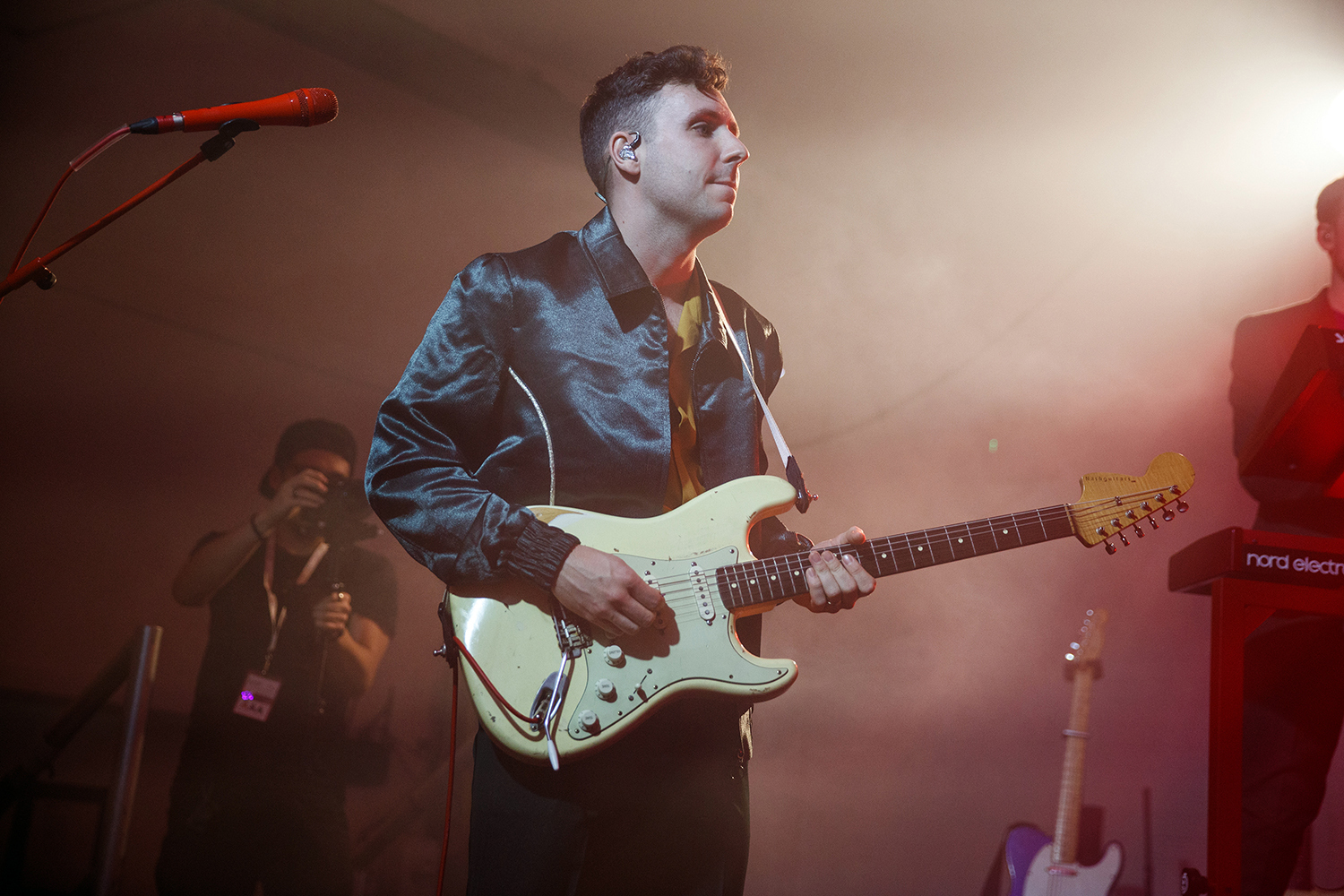 Two door cinema club oval 300319 burakcingi07