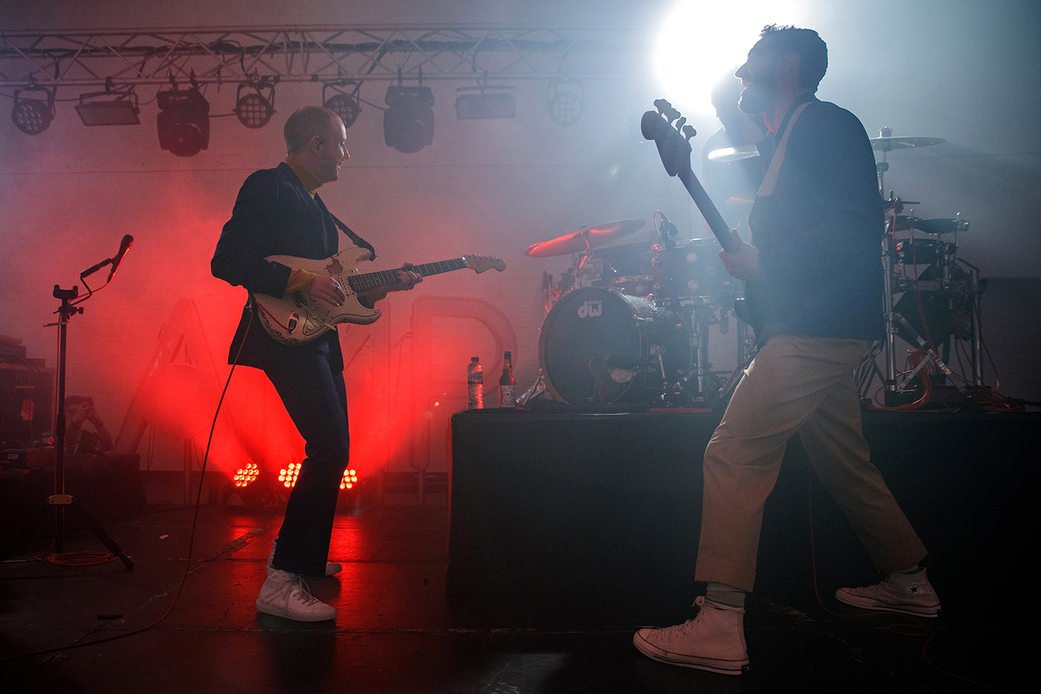 Two door cinema club oval 300319 burakcingi10