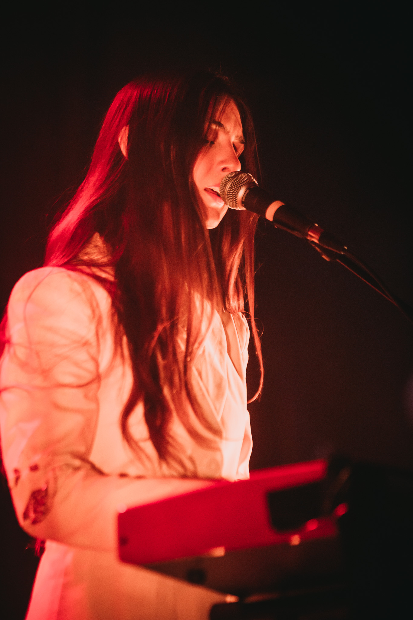 Weyes Blood at Islington Assembly Hall April 2019 by Parri Thomas 9