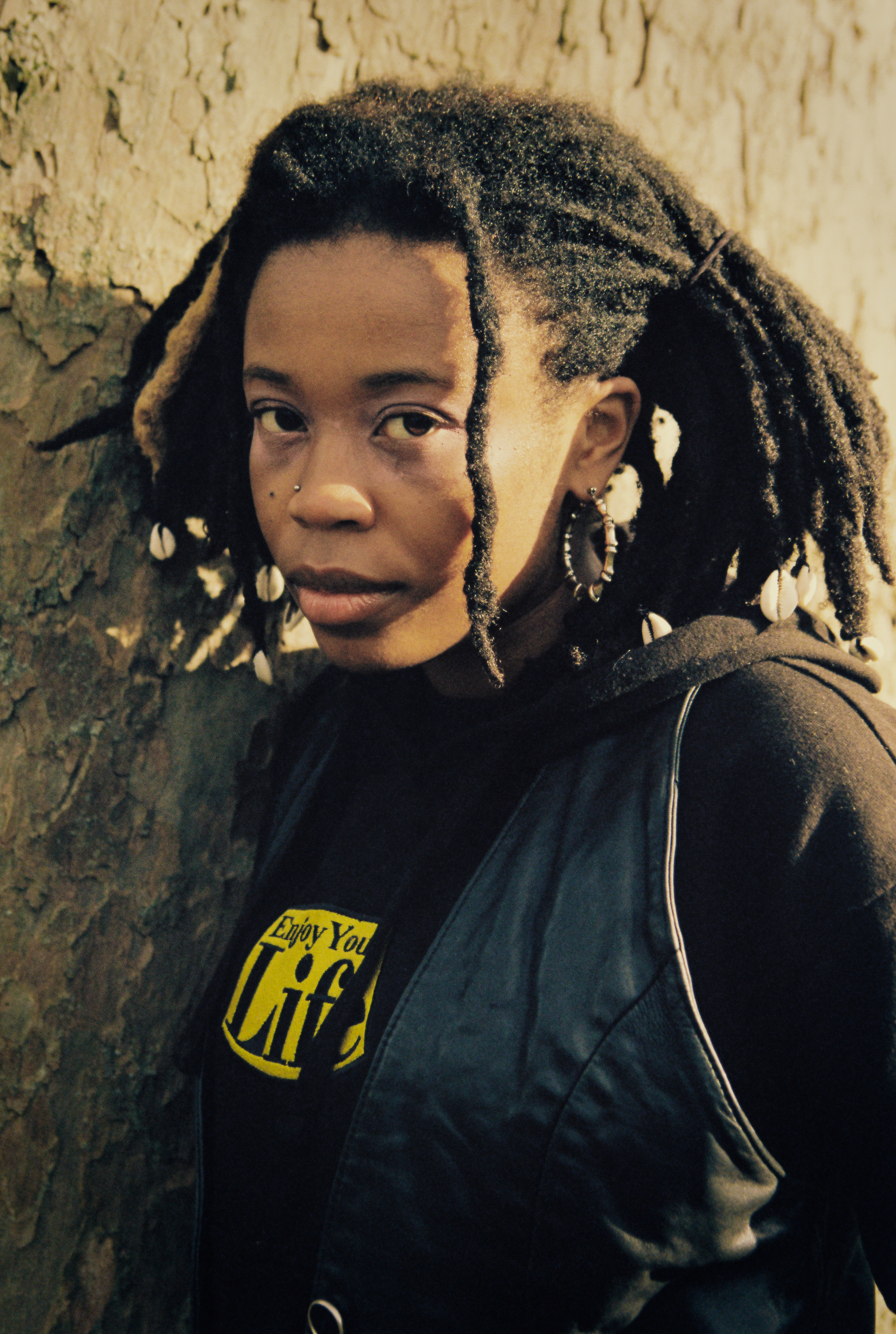 Lady Donli 15 Chris Almeida