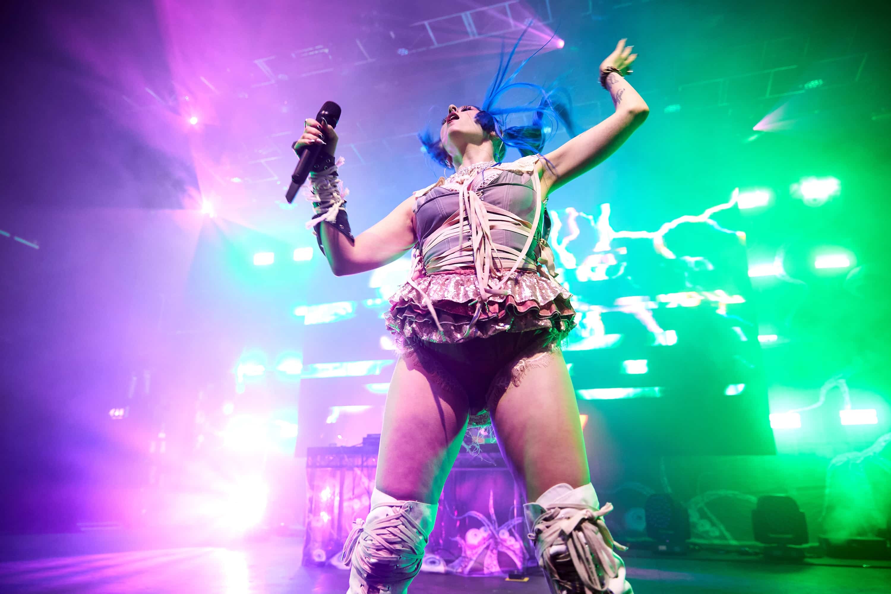 Ashnikko 071221 forum bc04alt